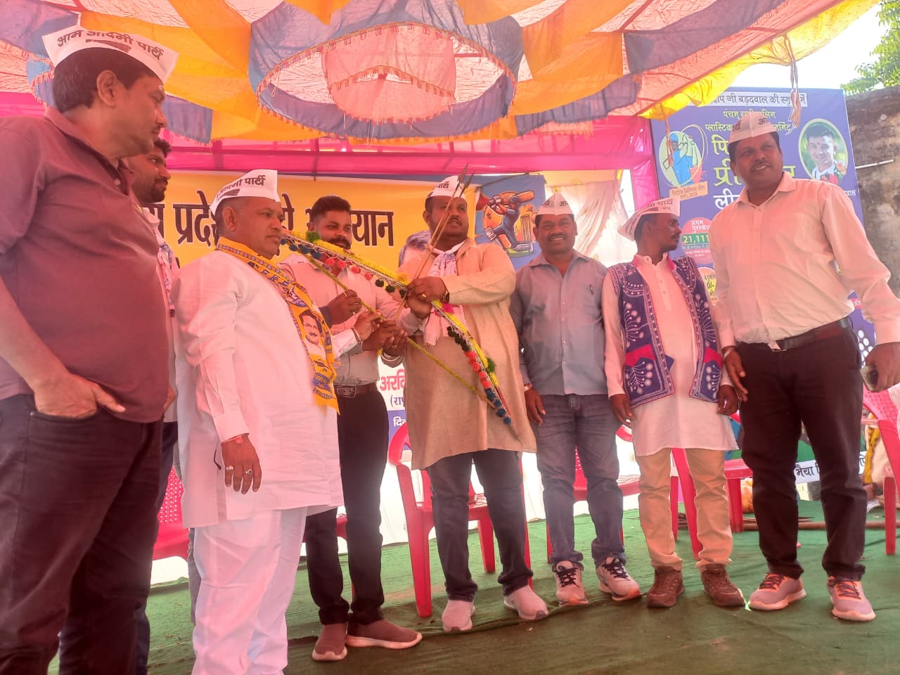 📢🤝 आदिवासी हितों के लिए आम आदमी पार्टी का मंथन! पिटोल में ‘मध्यप्रदेश जोड़ो अभियान’ संपन्न, प्रिंस अर्पित कुंडलना ने कार्यकर्ताओं को दिया मूलभूत सुविधाओं का संदेश