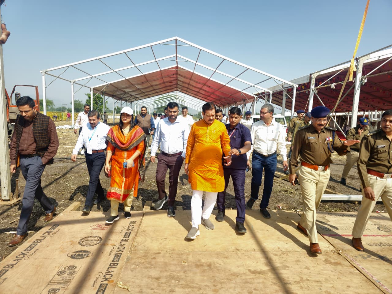 🇮🇳 जनजातीय गौरव की बेला! मोरतलाई में CM डॉ. मोहन यादव के कार्यक्रम से पहले प्रभारी मंत्री ने संभाला मोर्चा, सुरक्षा और सभा व्यवस्था का सघन निरीक्षण! ✨