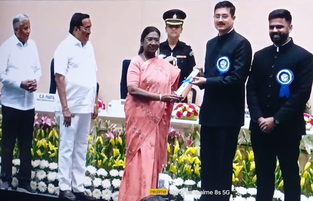 🇮🇳 राष्ट्रपति ने किया सम्मानित! खंडवा जिले को ‘जल संचय’ में देश में प्रथम पुरस्कार और ₹2 करोड़, कलेक्टर गुप्ता ने नई दिल्ली में ग्रहण किया सम्मान!