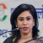 AAP सांसदों के BJP में जाने पर कांग्रेस का हमला