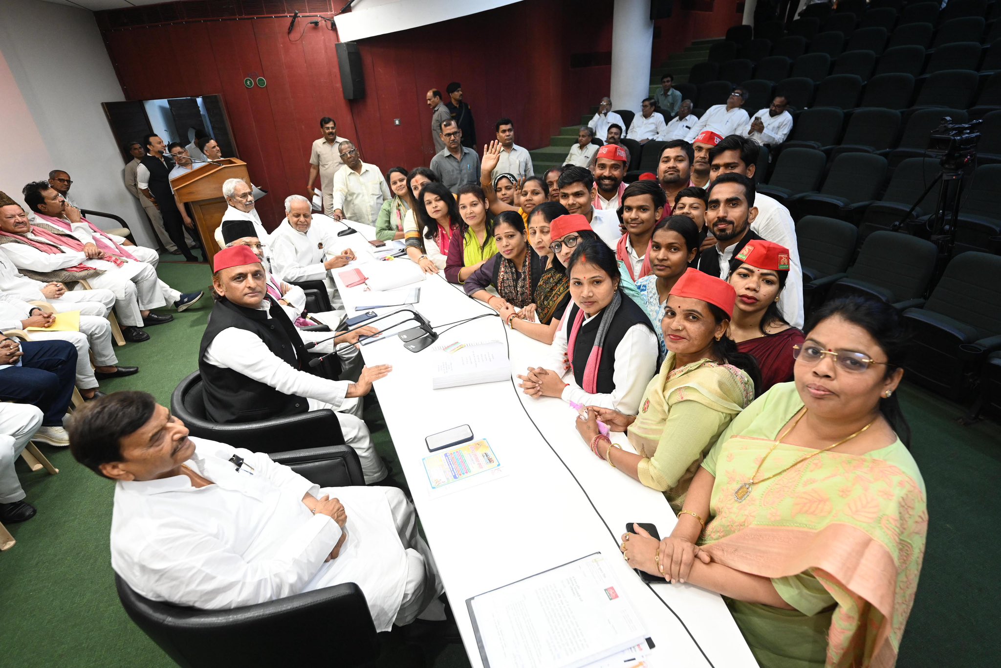 अखिलेश यादव भाजपा पर हमला