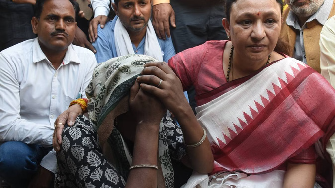 लखनऊ विकासनगर अग्निकांड