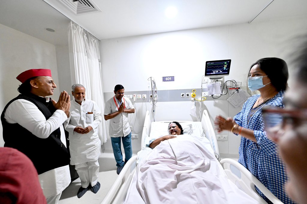 अखिलेश यादव अनुपमा जायसवाल मुलाकात