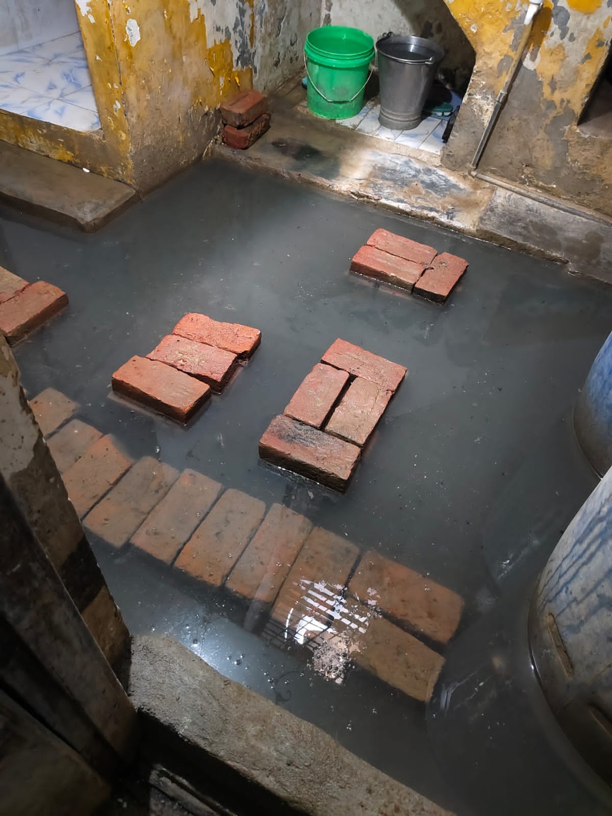Varanasi Rani Bazar Drainage Problem :